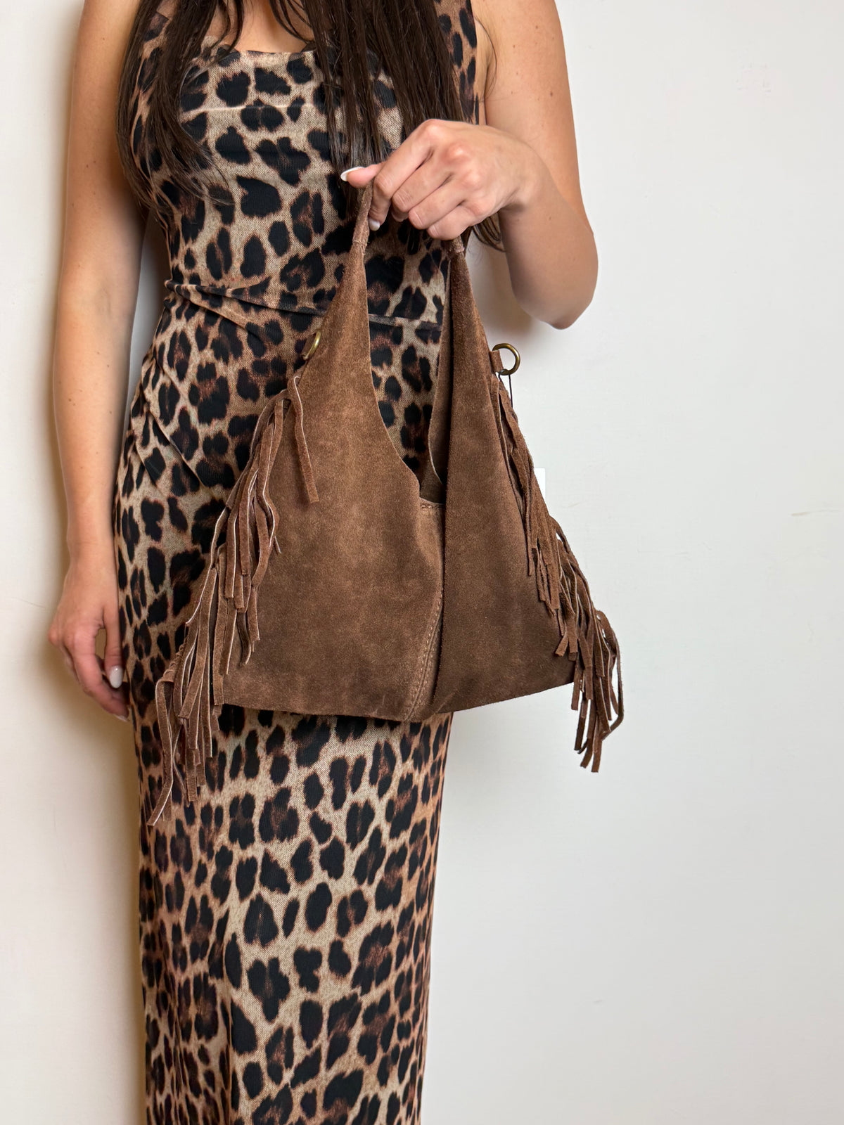 DAKOTA – Borsa Hobo in Vera Pelle Scamosciata con Frange